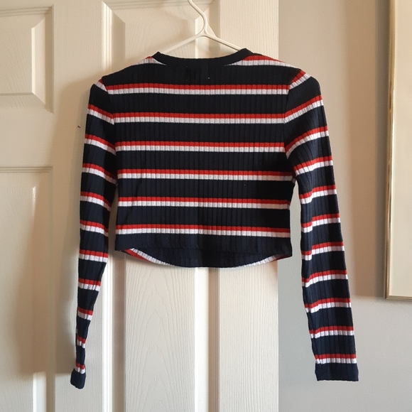 Navy, Red, and White Long Sleeve Crop Top - Picture 5 of 8